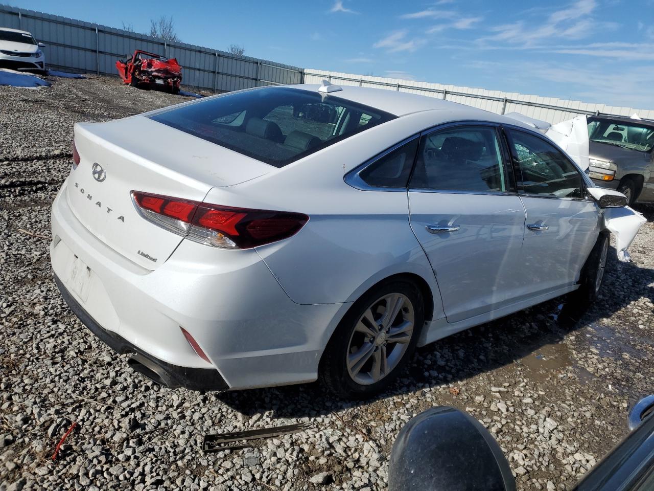 2019 Hyundai Sonata VIN 5NPE34AF6KH820712 Copart auction photo, front end / rear end damage thumbnail 3