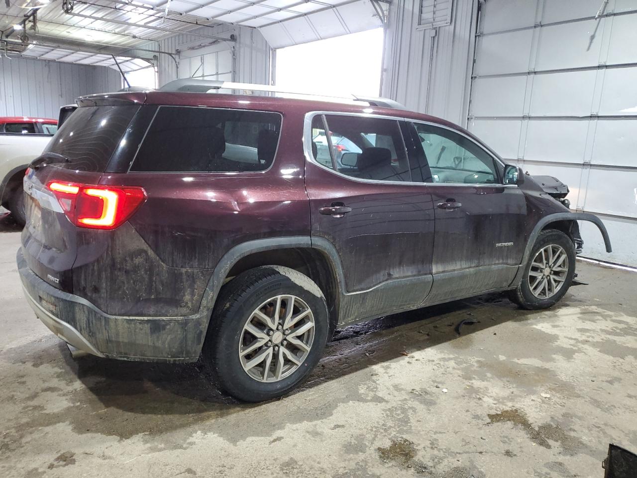 2018 GMC Acadia VIN 1GKKNSLS8JZ118592 Copart auction photo, front end damage thumbnail 3