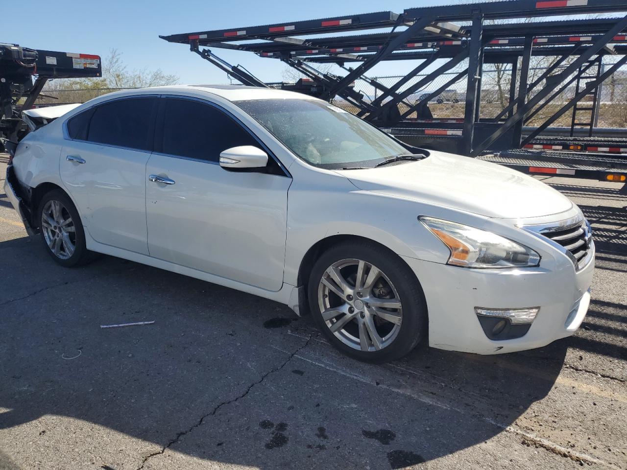 2013 Nissan Altima VIN 1N4BL3AP3DN572370 Copart auction photo, rear end damage thumbnail 4