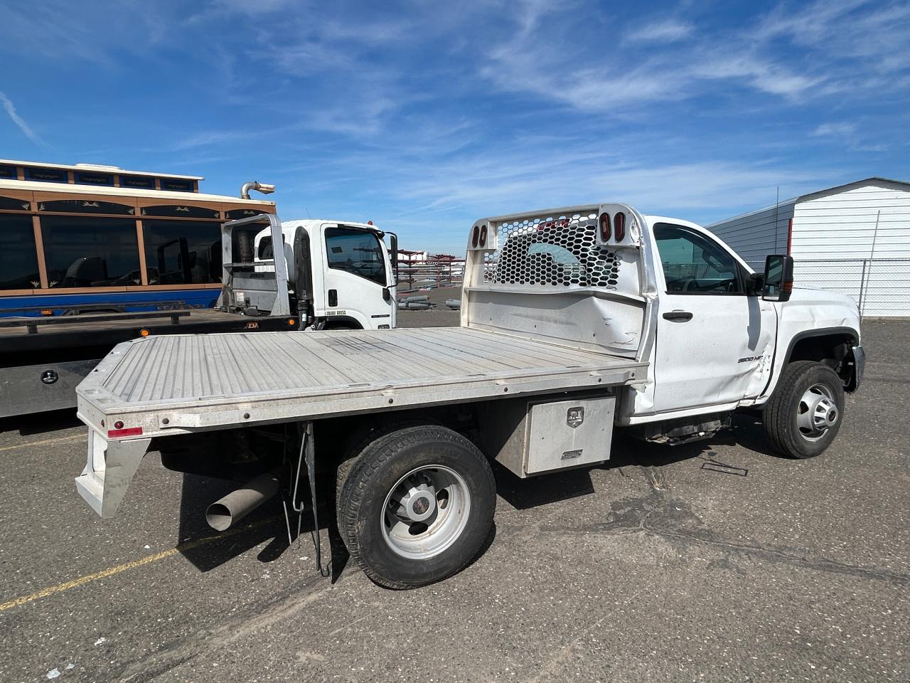 2018 GMC Sierra VIN 1GD32VCY1JF285842 Copart auction photo, all over damage thumbnail 10