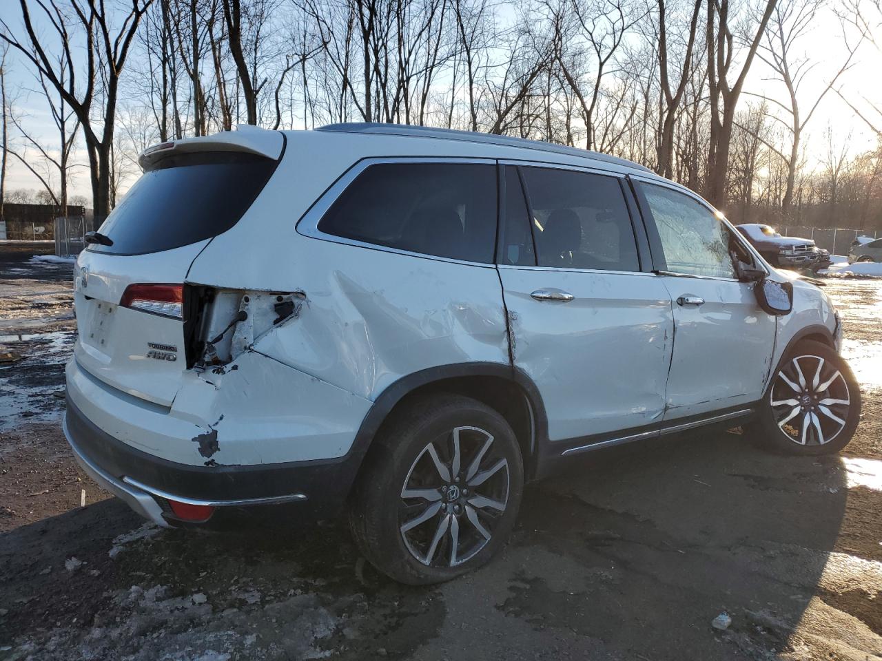 2020 Honda Pilot VIN 5FNYF6H9XLB029731 Copart auction photo, rollover damage thumbnail 3
