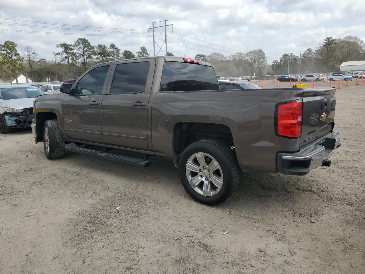 2015 Chevrolet Silverado VIN 3GCPCREC3FG228592 Copart auction photo, front end / rear end damage thumbnail 2