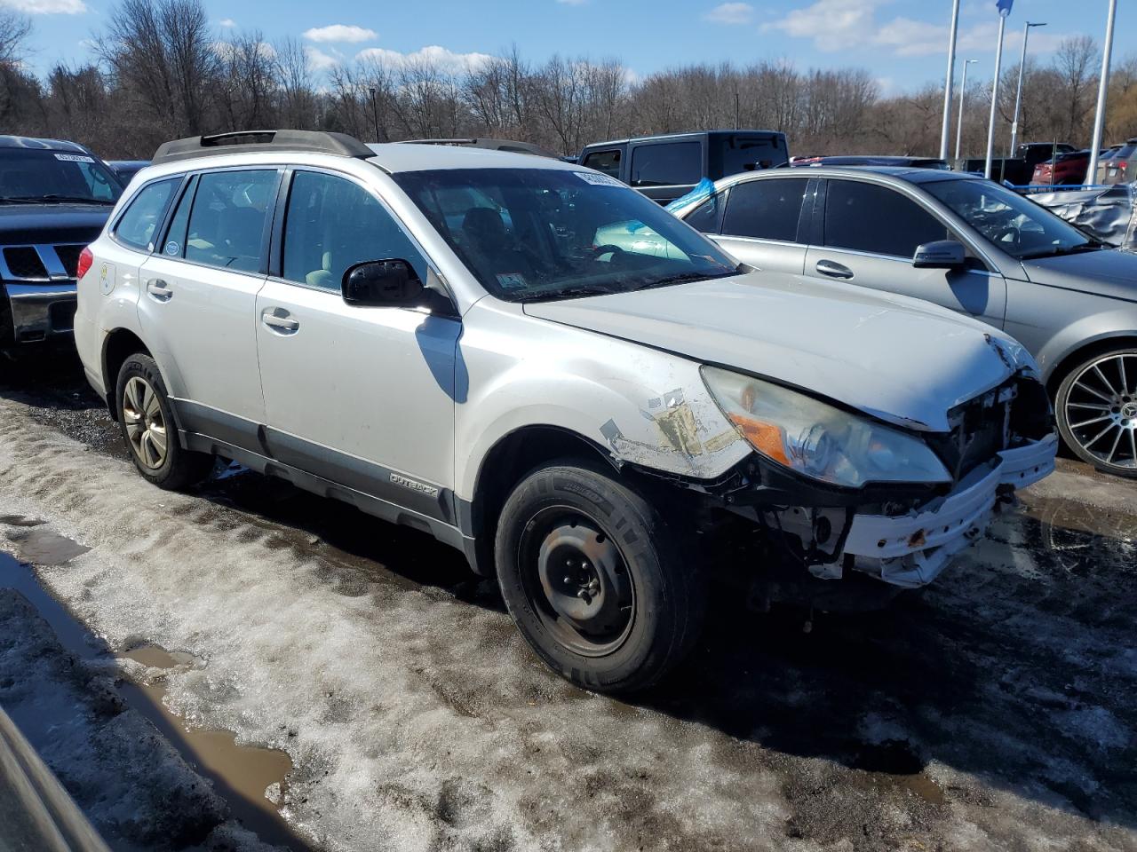 2011 Subaru Outback VIN 4S4BRBAC7B3416269 Copart auction photo, front end / rear end damage thumbnail 4