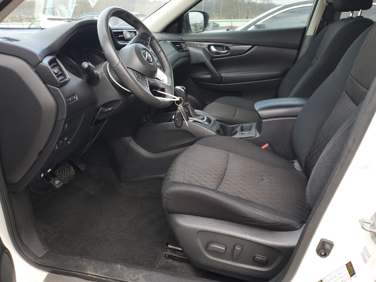 2017 Nissan Rogue VIN 5N1AT2MV9HC821262 Copart auction photo, front end damage thumbnail 7