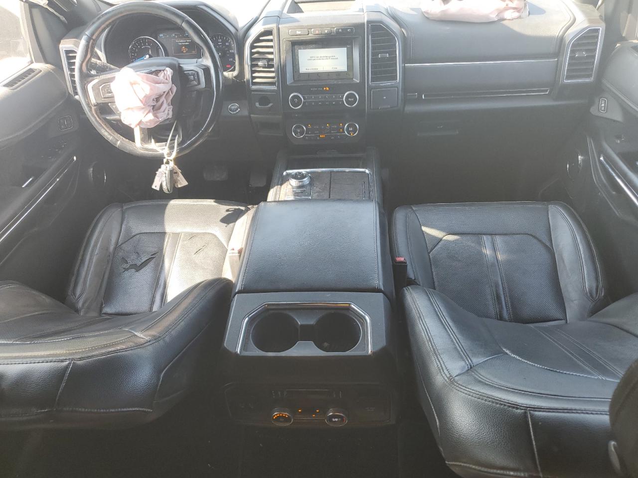 2018 Ford Expedition VIN 1FMJK1KT3JEA62455 Copart auction photo, front end / minor dent/scratches damage thumbnail 8