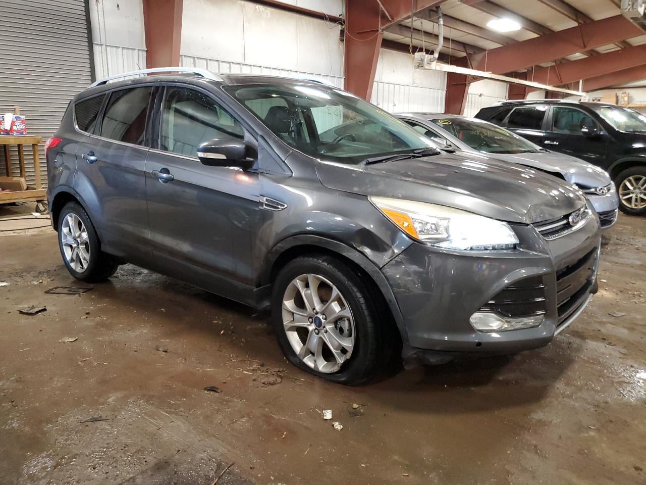 2015 Ford Escape VIN 1FMCU9J99FUA24359 Copart auction photo, front end / side damage thumbnail 4