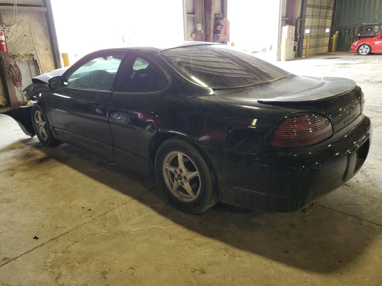 2000 Pontiac Grand Prix VIN 1G2WP12K3YF133505 Copart auction photo, all over / minor dent/scratches damage thumbnail 2