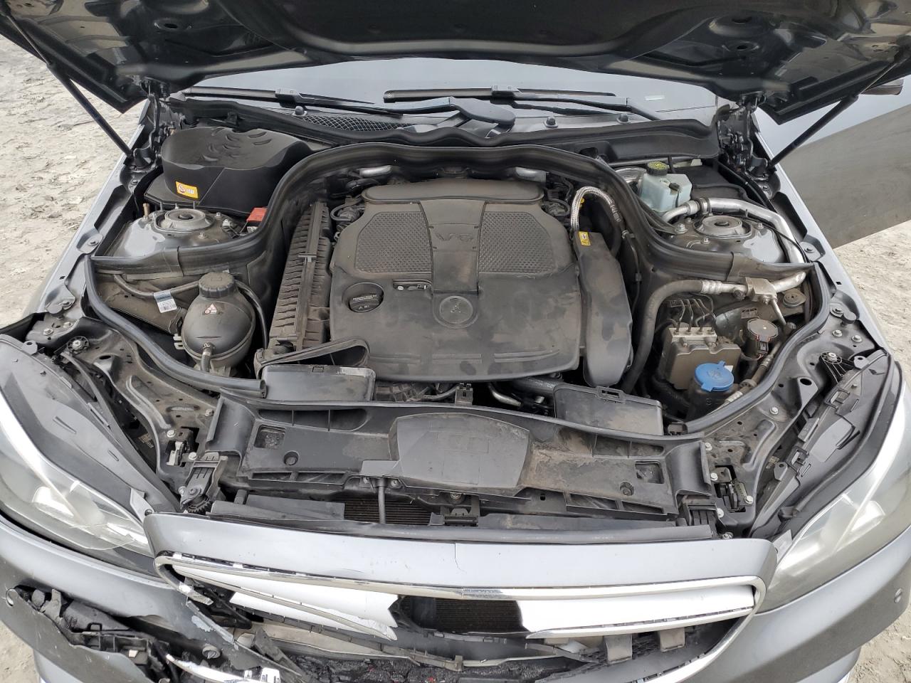 2016 Mercedes-Benz E-klasse VIN WDDHF5KB0GB222796 Copart auction photo, front end damage thumbnail 13