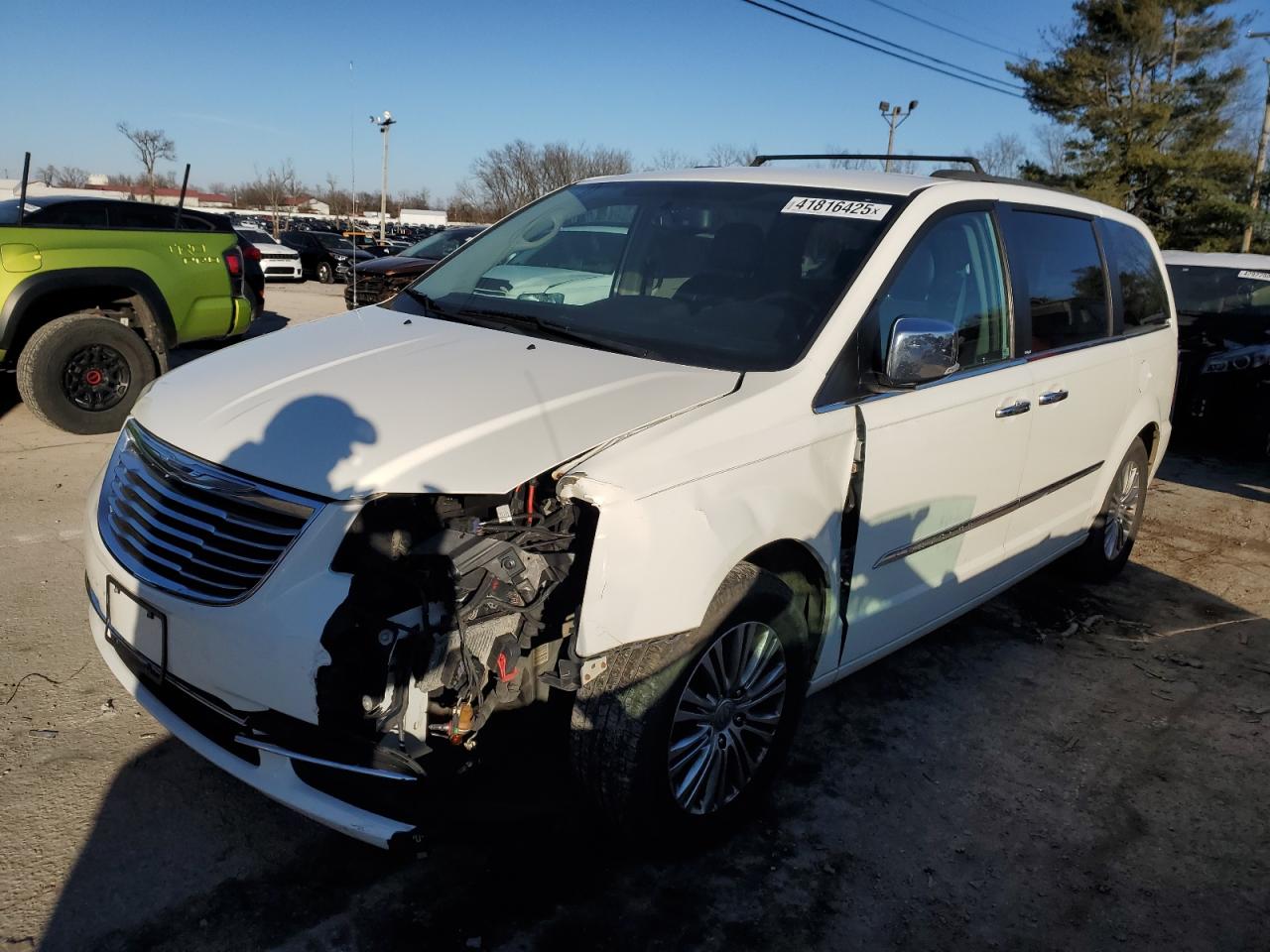 2013 Chrysler Town & Country VIN 2C4RC1CG3DR684745