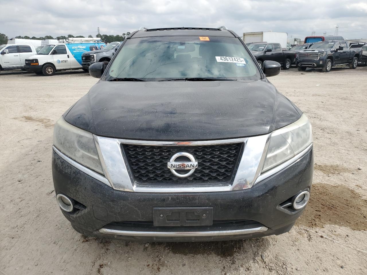 2014 Nissan Pathfinder VIN 5N1AR2MN2EC641373 Copart auction photo, water/flood damage thumbnail 5