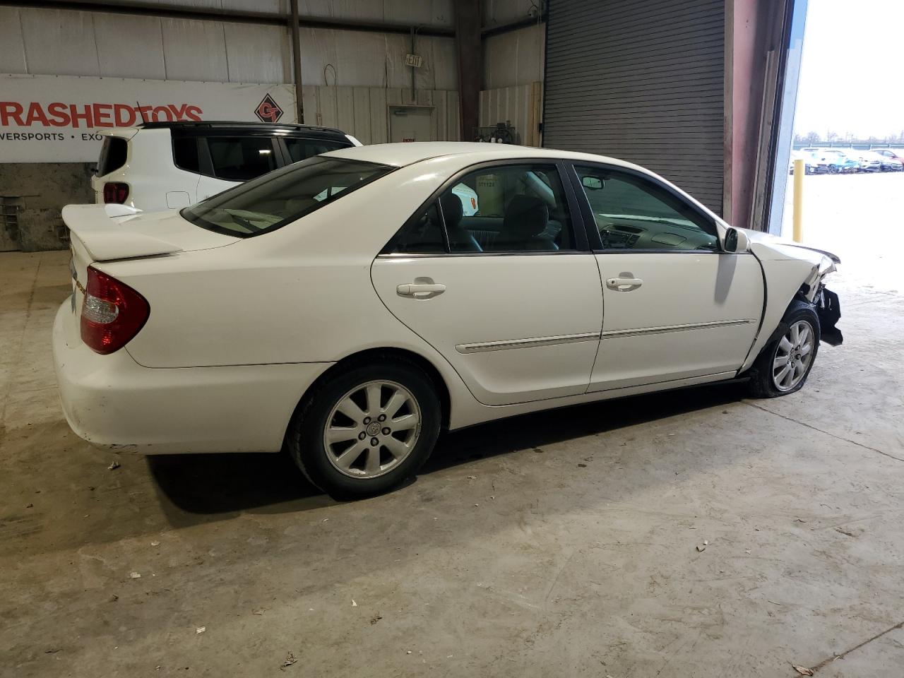2004 Toyota Camry VIN 4T1BE30K74U299459 Copart auction photo, front end damage thumbnail 3
