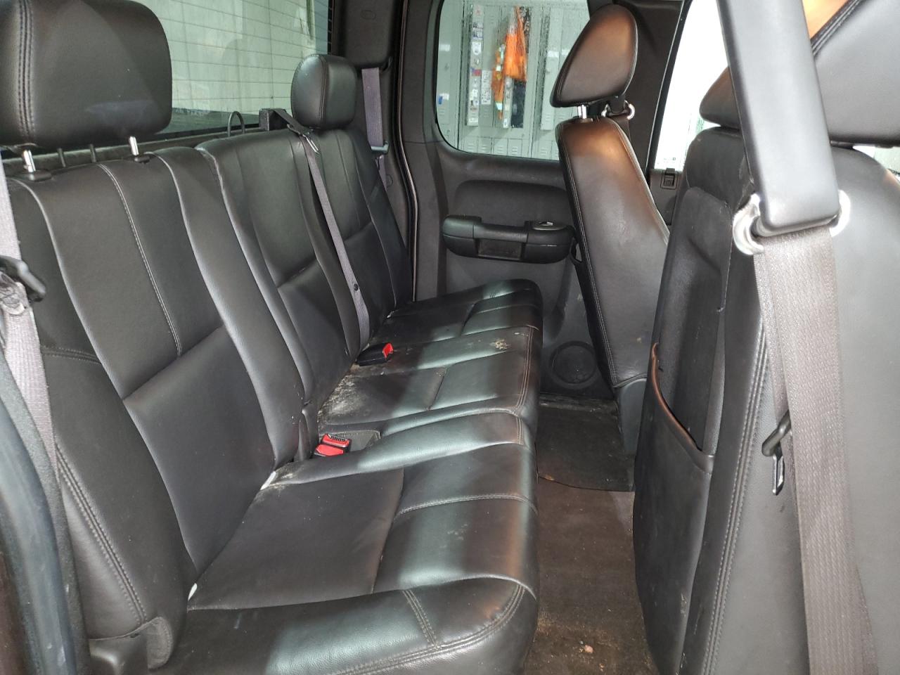 2008 Chevrolet Silverado VIN 2GCEK190881323012 Copart auction photo, rear end / side damage thumbnail 10
