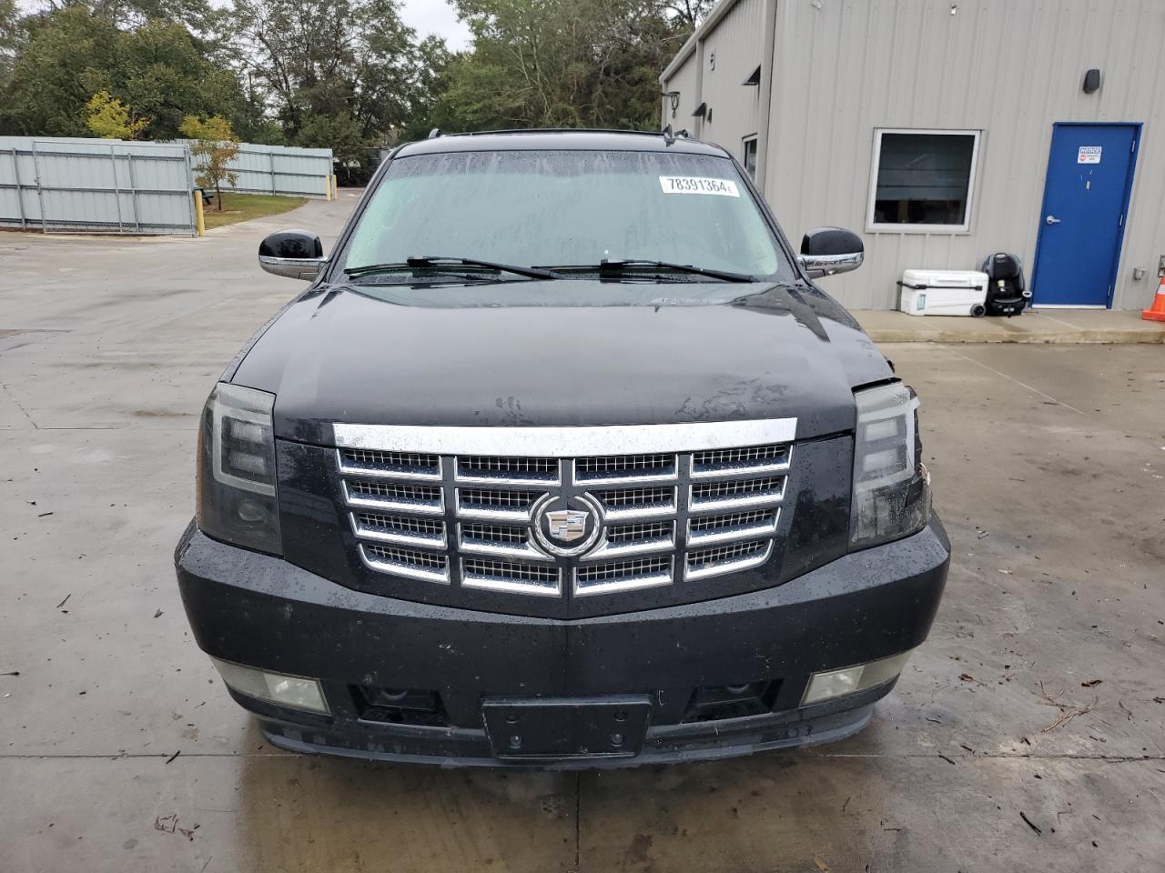 2007 Cadillac Escalade VIN 1GYFK66837R348668 Copart auction photo, front end / side damage thumbnail 5