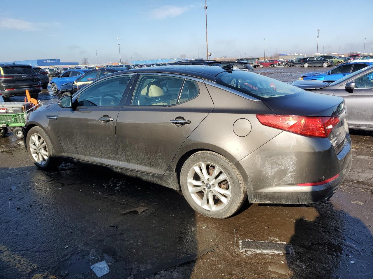 2011 KIA Optima VIN KNAGN4A70B5057059 Copart auction photo, front end damage thumbnail 2