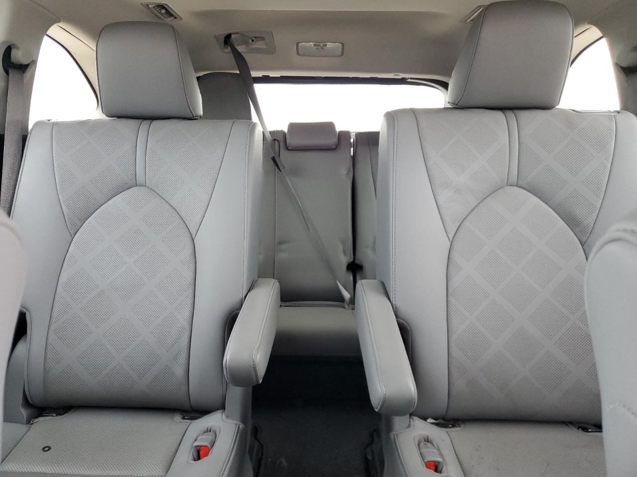 2020 Toyota Highlander VIN 5TDFZRBH5LS050658 Copart auction photo, rear end / front end damage thumbnail 10