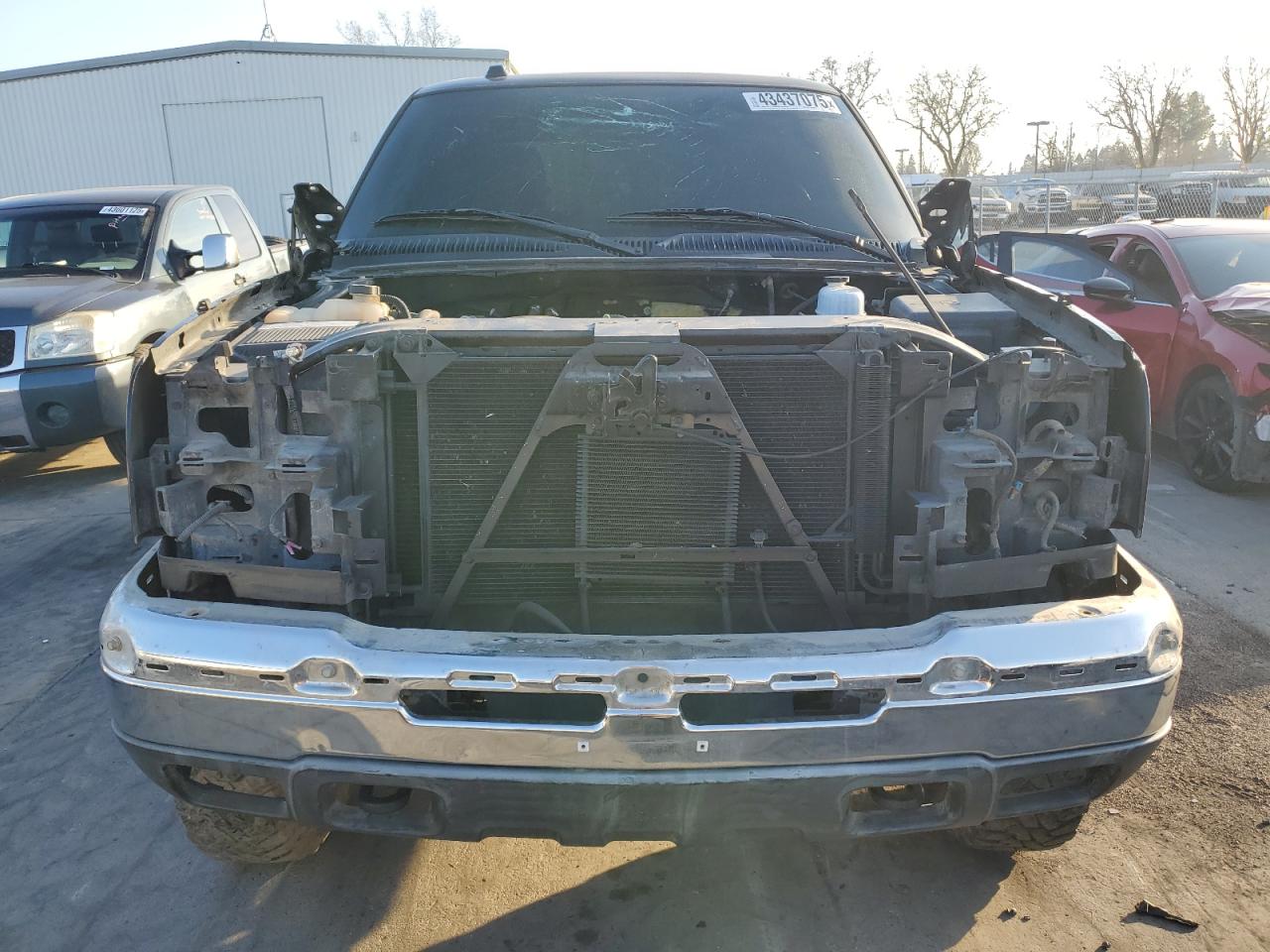2005 Chevrolet Silverado VIN 1GCHK23U95F854593 Copart auction photo, vandalism / all over damage thumbnail 5