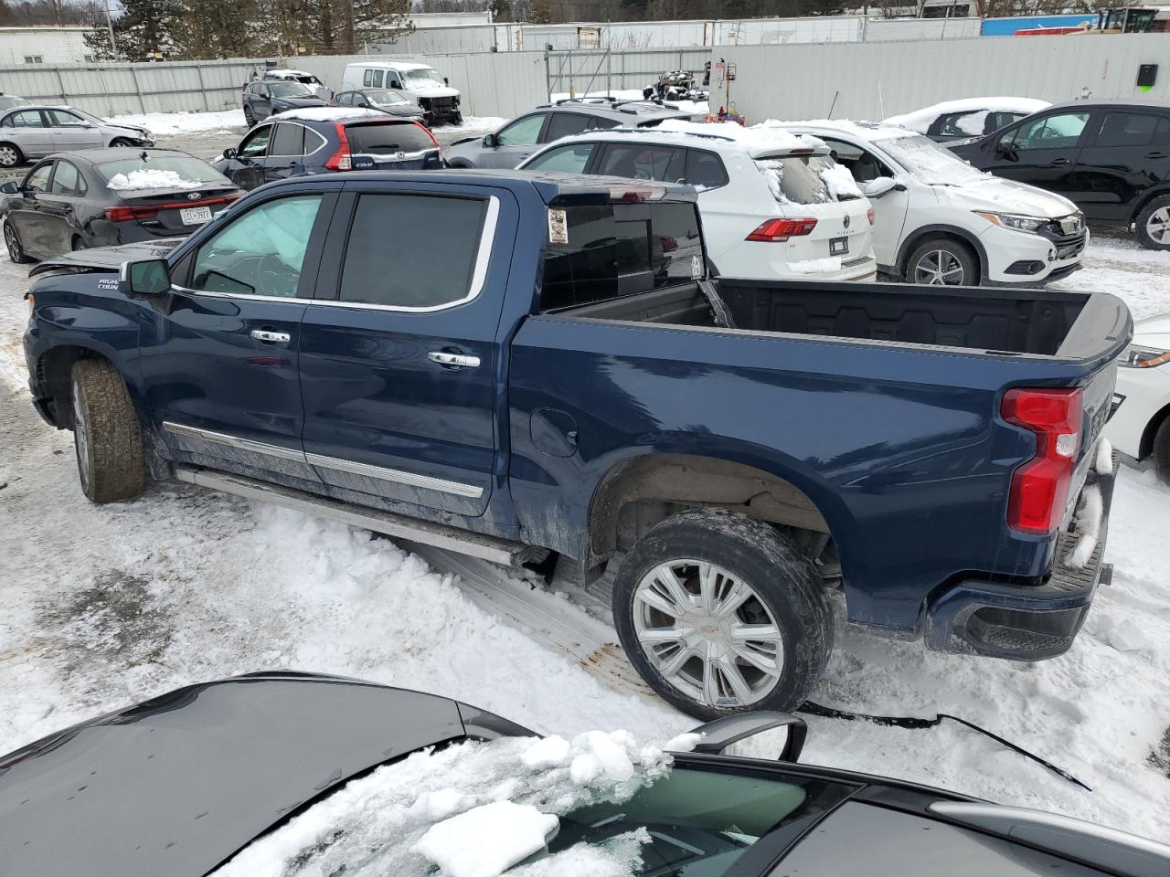 2022 Chevrolet Silverado VIN 1GCUDJEDXNZ559999 Copart auction photo, front end / rear end damage thumbnail 2