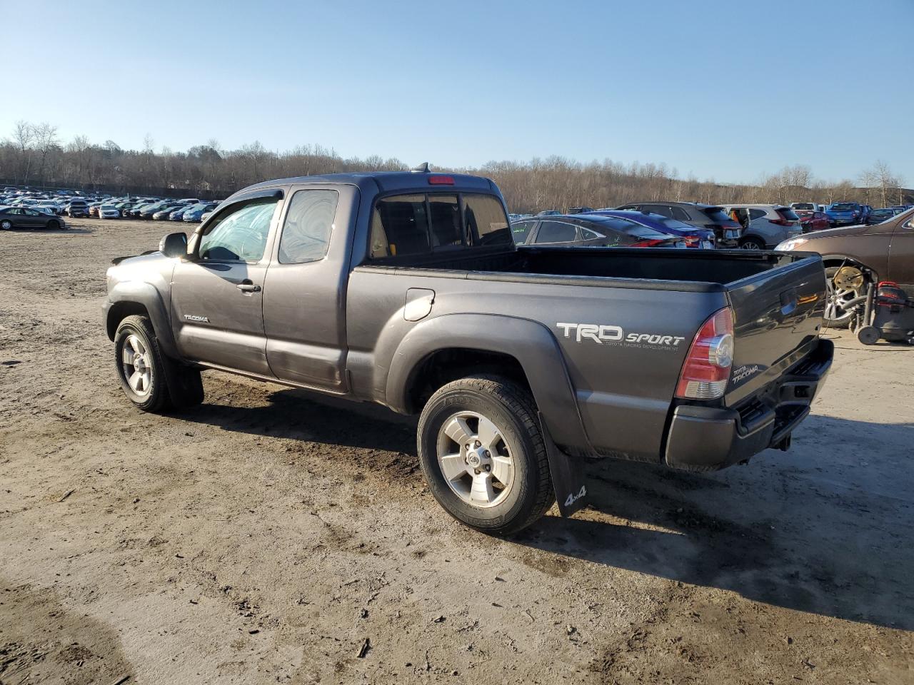 2015 Toyota Tacoma VIN 5TFUU4EN6FX129684 Copart auction photo, front end damage thumbnail 2