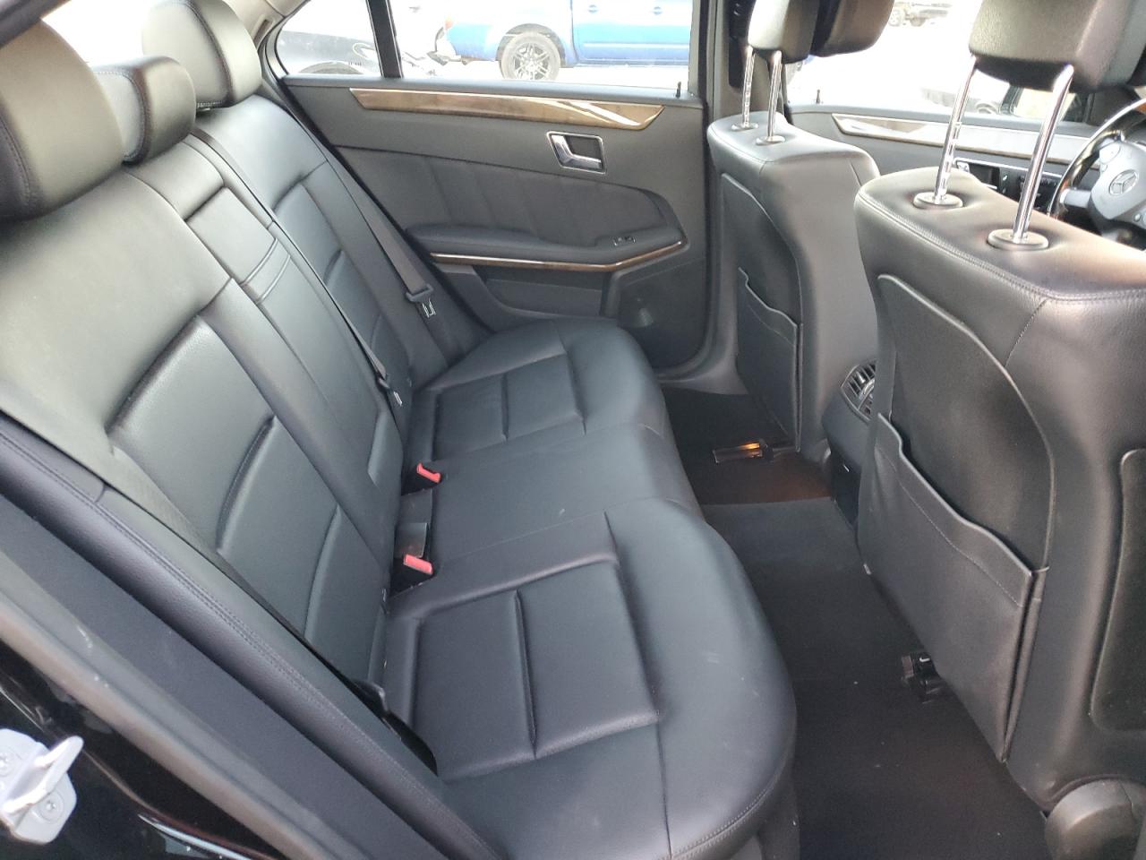 2010 Mercedes-Benz E-klasse VIN WDDHF8HB2AA118929 Copart auction photo, rear end damage thumbnail 10