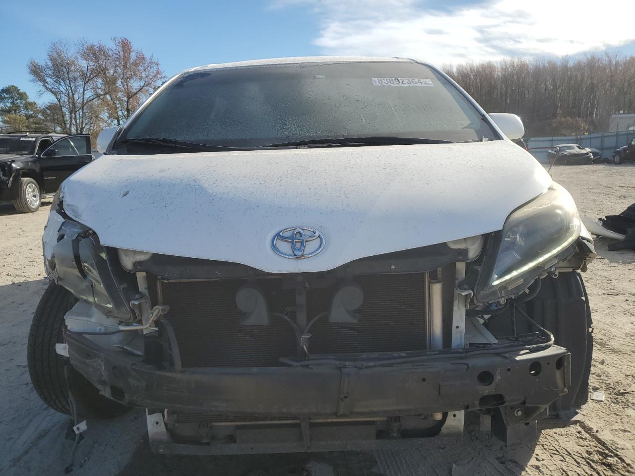 2015 Toyota Sienna VIN 5TDXK3DC1FS530742 Copart auction photo, front end damage thumbnail 5