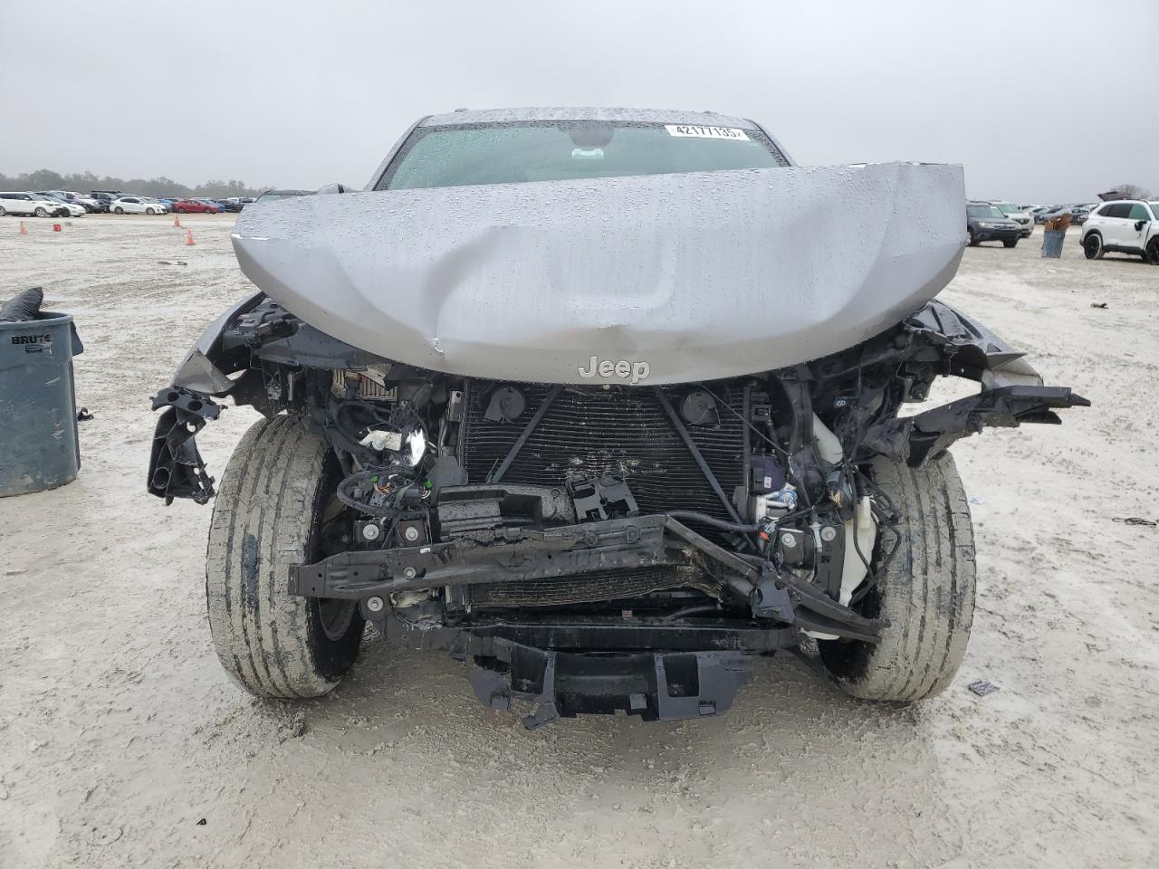 2020 Jeep Grand Cherokee VIN 1C4RJEAG5LC246655 Copart auction photo, front end / minor dent/scratches damage thumbnail 5