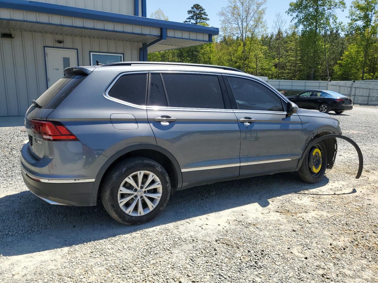 2018 Volkswagen Tiguan VIN 3VV3B7AX0JM213607 Copart auction photo, front end / undercarriage damage thumbnail 3