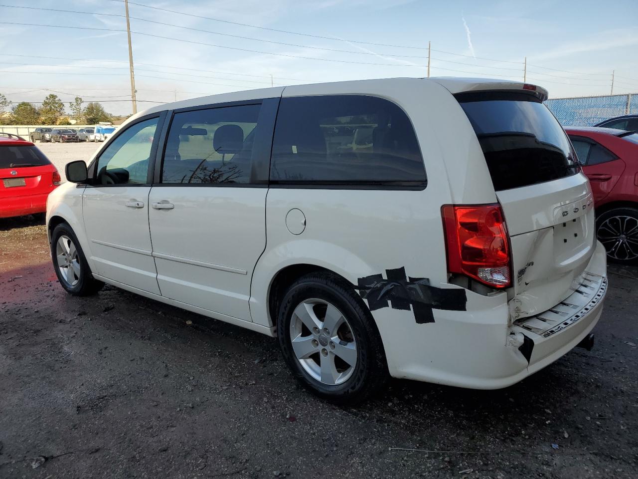 2013 Dodge Caravan VIN 2C4RDGBG0DR598617 Copart auction photo, rear end damage thumbnail 2