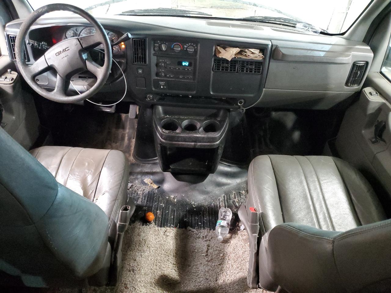 2003 GMC Savana VIN 1GTGG25U731154379 Copart auction photo, all over damage thumbnail 8