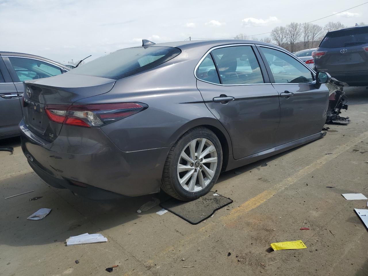 2022 Toyota Camry VIN 4T1C11AK7NU677459 Copart auction photo, front end damage thumbnail 3