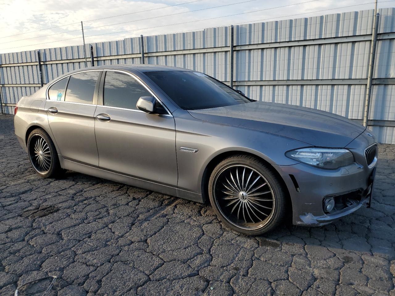2015 BMW 5er VIN WBA5A5C54FD514634 Copart auction photo, front end damage thumbnail 4