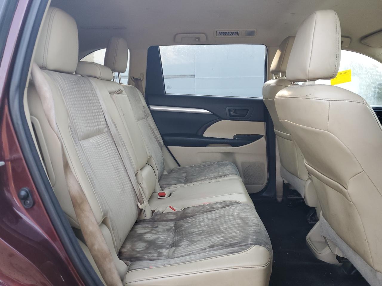 2015 Toyota Highlander VIN 5TDBKRFH9FS138856 Copart auction photo, undercarriage / front end damage thumbnail 11
