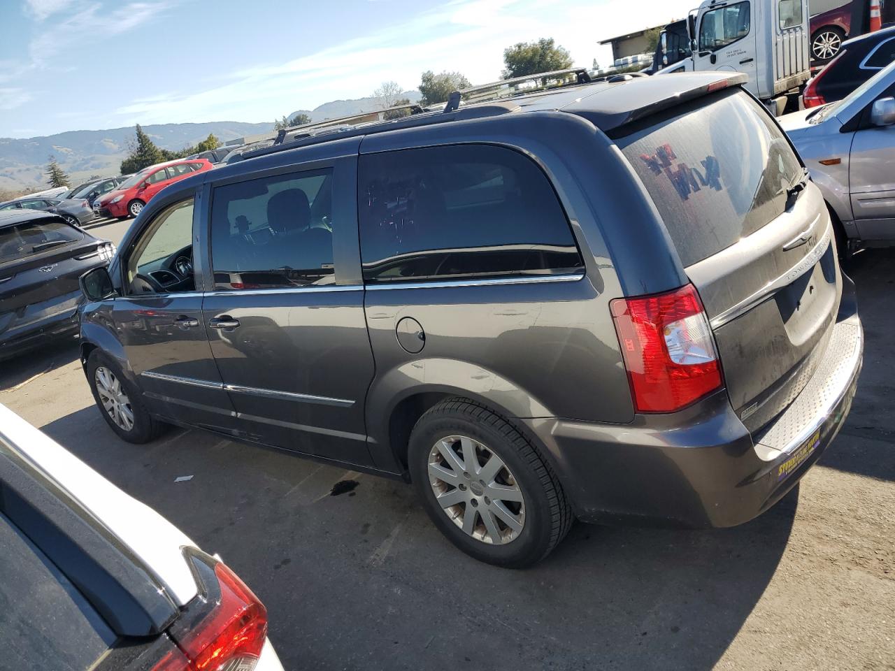 2016 Chrysler Town & Country VIN 2C4RC1BG6GR296656 Copart auction photo, front end damage thumbnail 2
