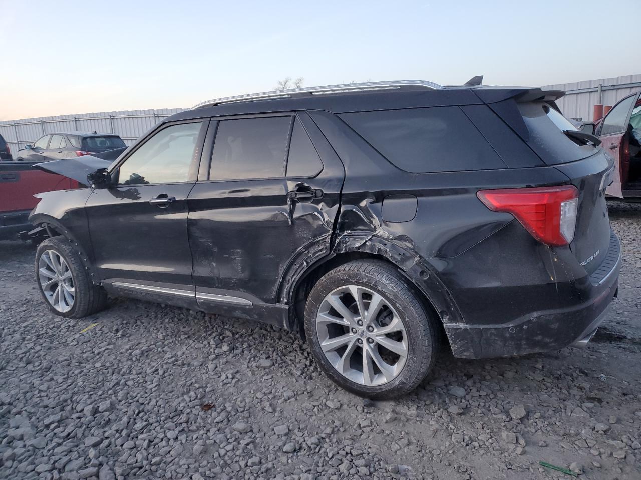 2021 Ford Explorer VIN 1FM5K8HC7MGC17406 Copart auction photo, front end / side damage thumbnail 2