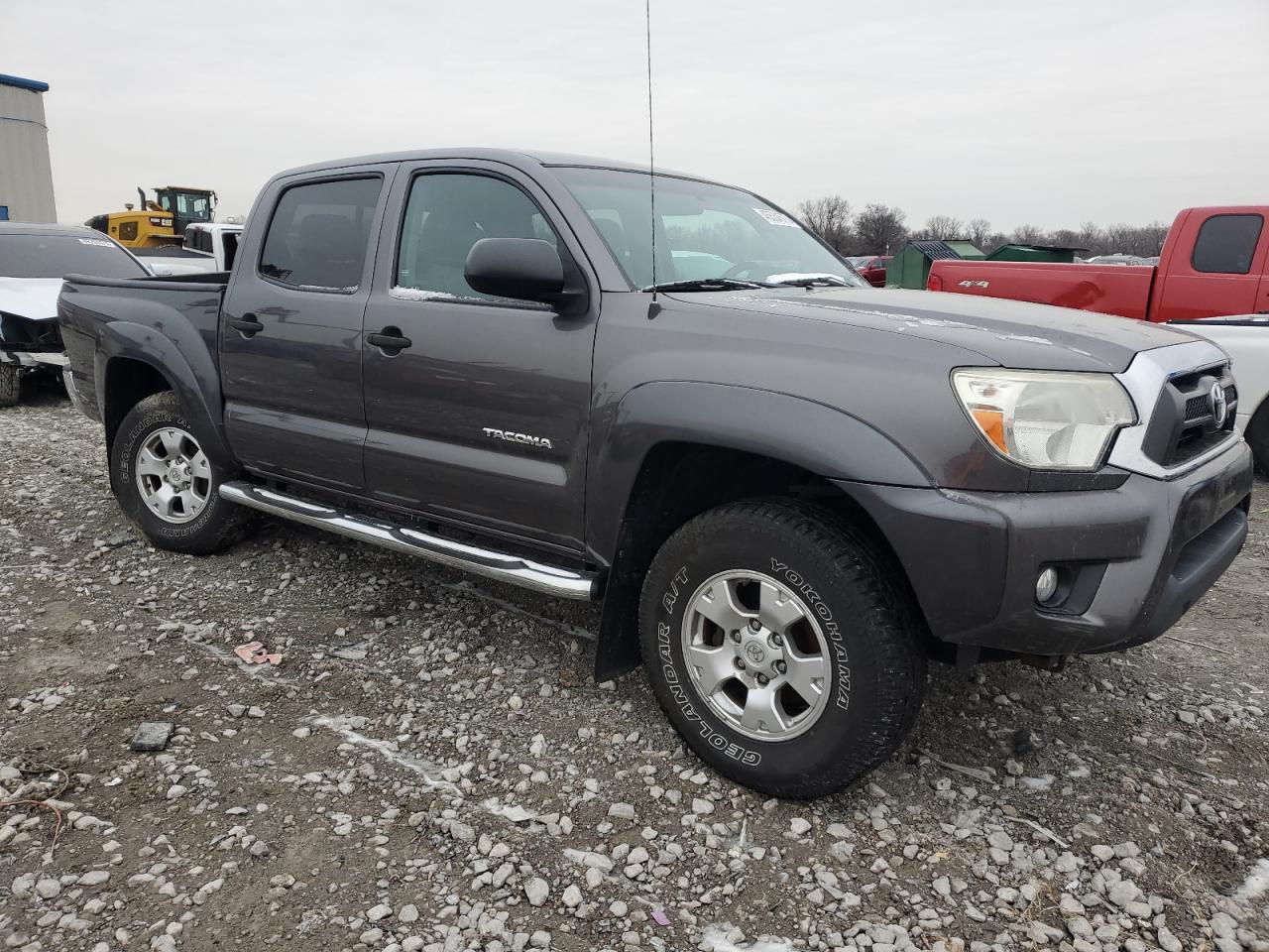 2015 Toyota Tacoma VIN 5TFLU4EN4FX112104 Copart auction photo, mechanical / rear end damage thumbnail 4