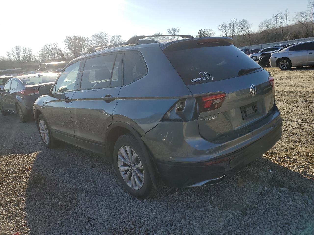 2019 Volkswagen Tiguan VIN 3VV0B7AX0KM041552 Copart auction photo, rear end damage thumbnail 2