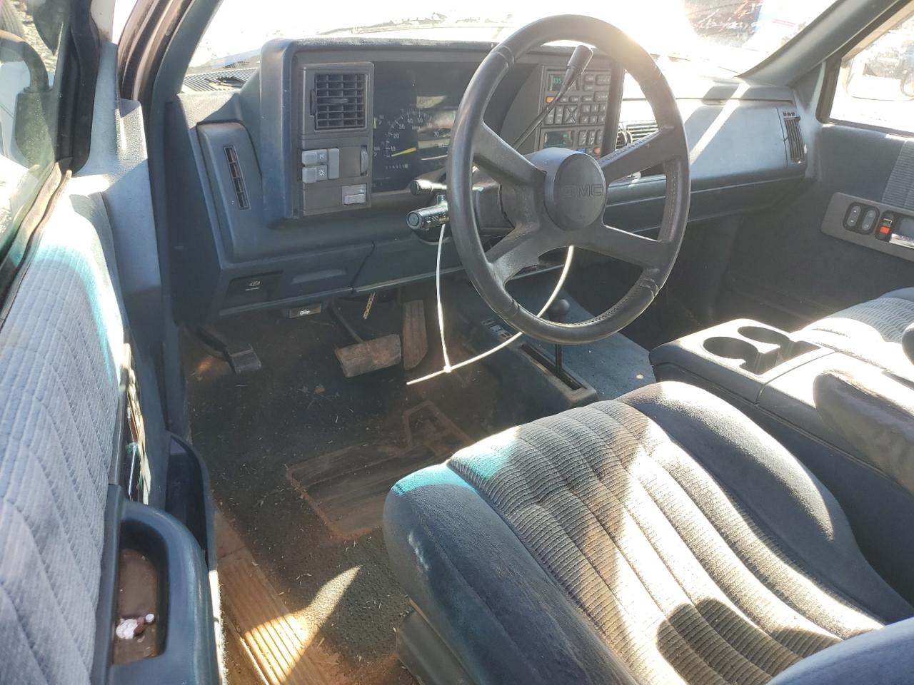 1994 GMC Sierra VIN 2GTEK19K2R1555334 Copart auction photo, front end / rear end damage thumbnail 8