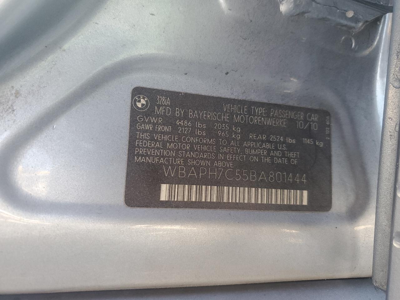 2011 BMW 3er VIN WBAPH7C55BA801444 Copart auction photo, front end / rear end damage thumbnail 13