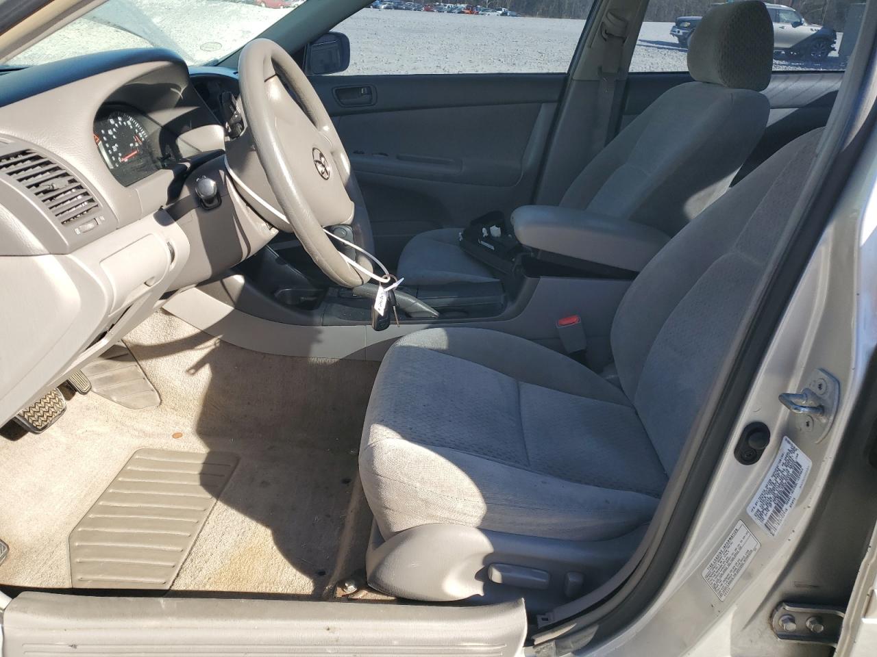 2002 Toyota Camry VIN 4T1BE32K72U075991 Copart auction photo, front end / minor dent/scratches damage thumbnail 7