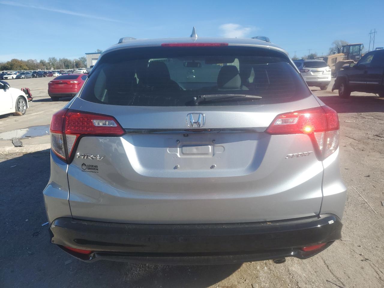 2019 Honda HR-V VIN 3CZRU5H11KM714395 Copart auction photo, front end / minor dent/scratches damage thumbnail 6