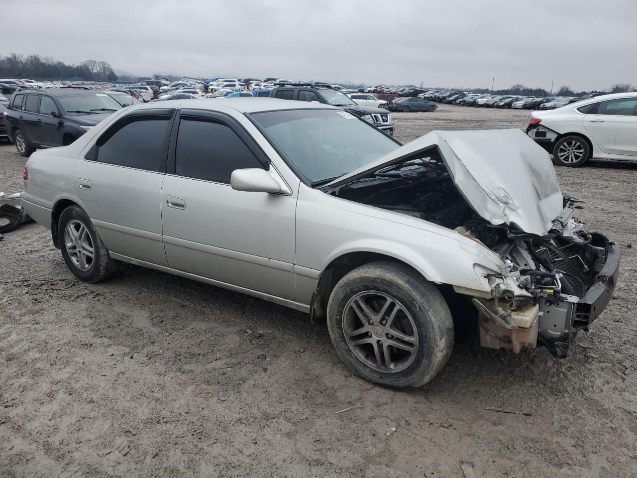 2000 Toyota Camry VIN 4T1BG22K6YU005802 Copart auction photo, front end damage thumbnail 4