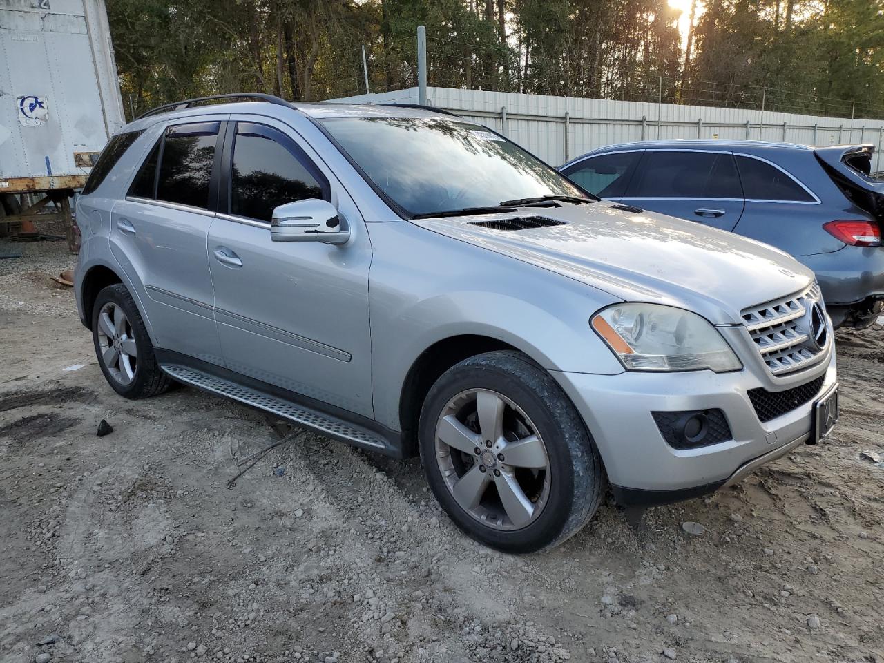 2011 Mercedes-Benz M-klasse VIN 4JGBB5GB4BA683708 Copart auction photo, mechanical damage thumbnail 4