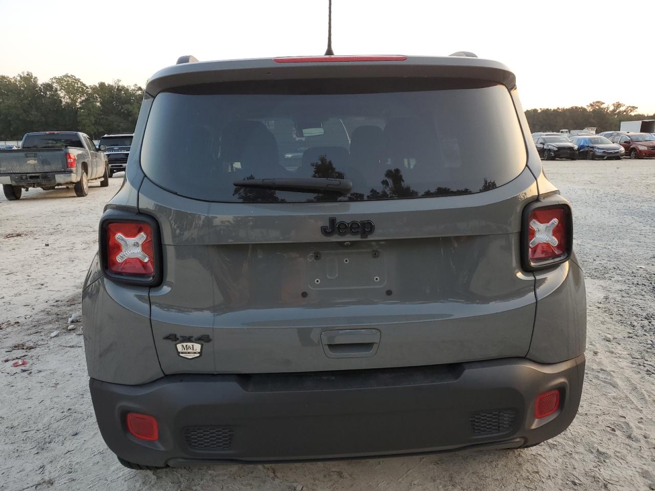 2020 Jeep Renegade VIN ZACNJBAB3LPL50653 Copart auction photo, side / front end damage thumbnail 6
