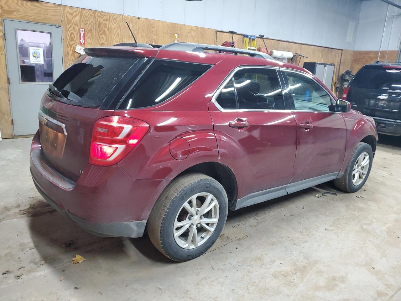 2017 Chevrolet Equinox VIN 2GNFLFEK2H6231247 Copart auction photo, front end / rear end damage thumbnail 3