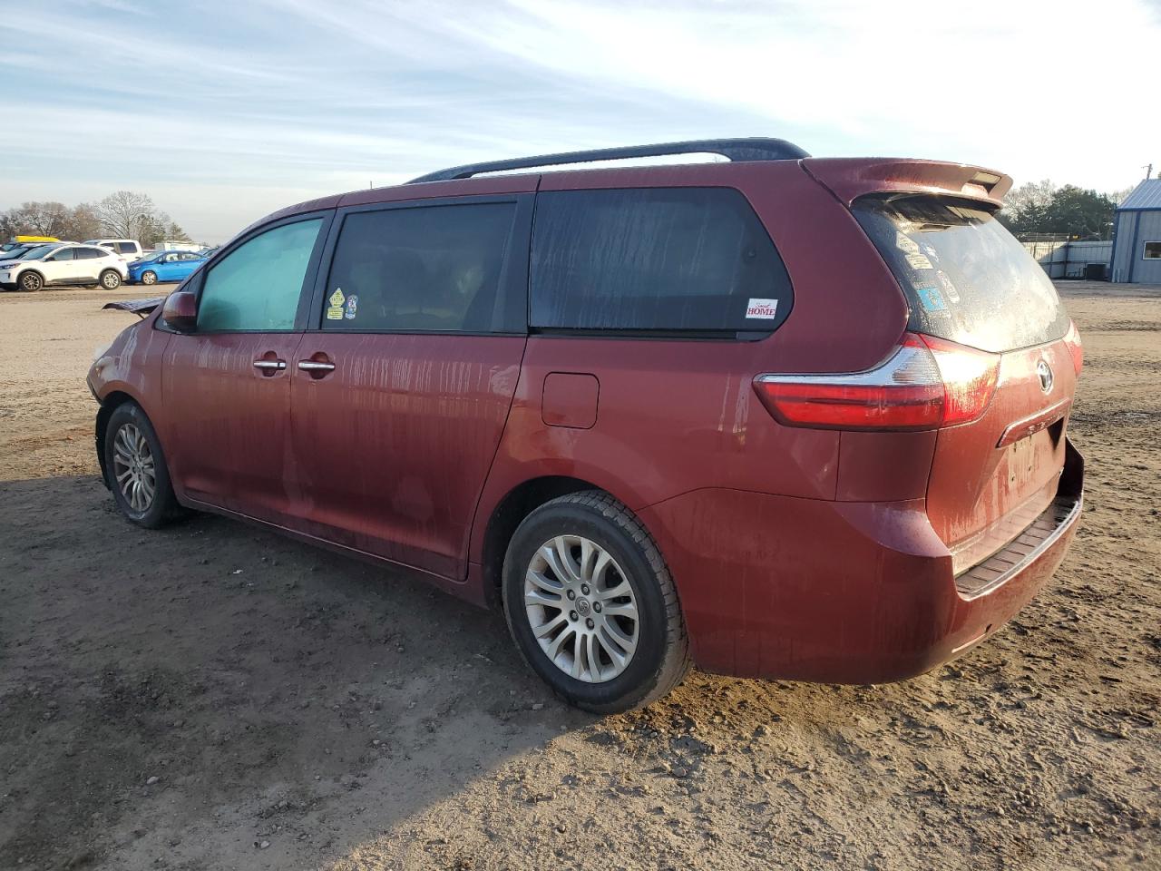 2016 Toyota Sienna VIN 5TDYK3DC3GS701688 Copart auction photo, front end / side damage thumbnail 2
