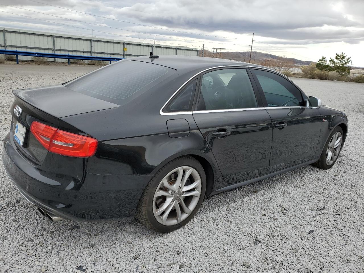 2015 Audi RS4 VIN WAUBGAFLXFA080564 Copart auction photo, front end damage thumbnail 3