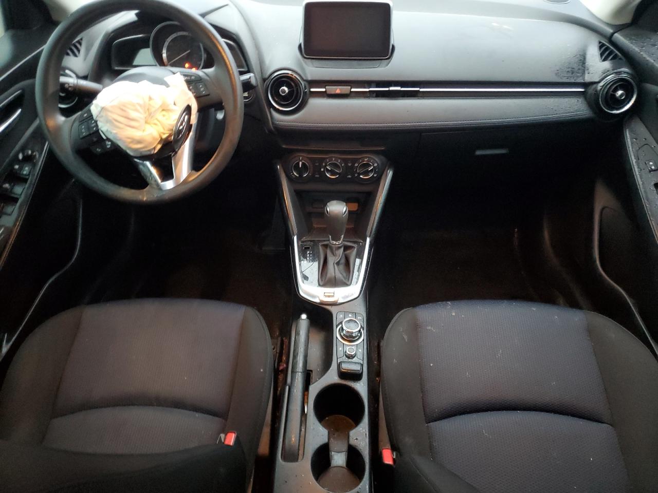 2018 Toyota Yaris VIN 3MYDLBYV6JY307170 Copart auction photo, front end damage thumbnail 8