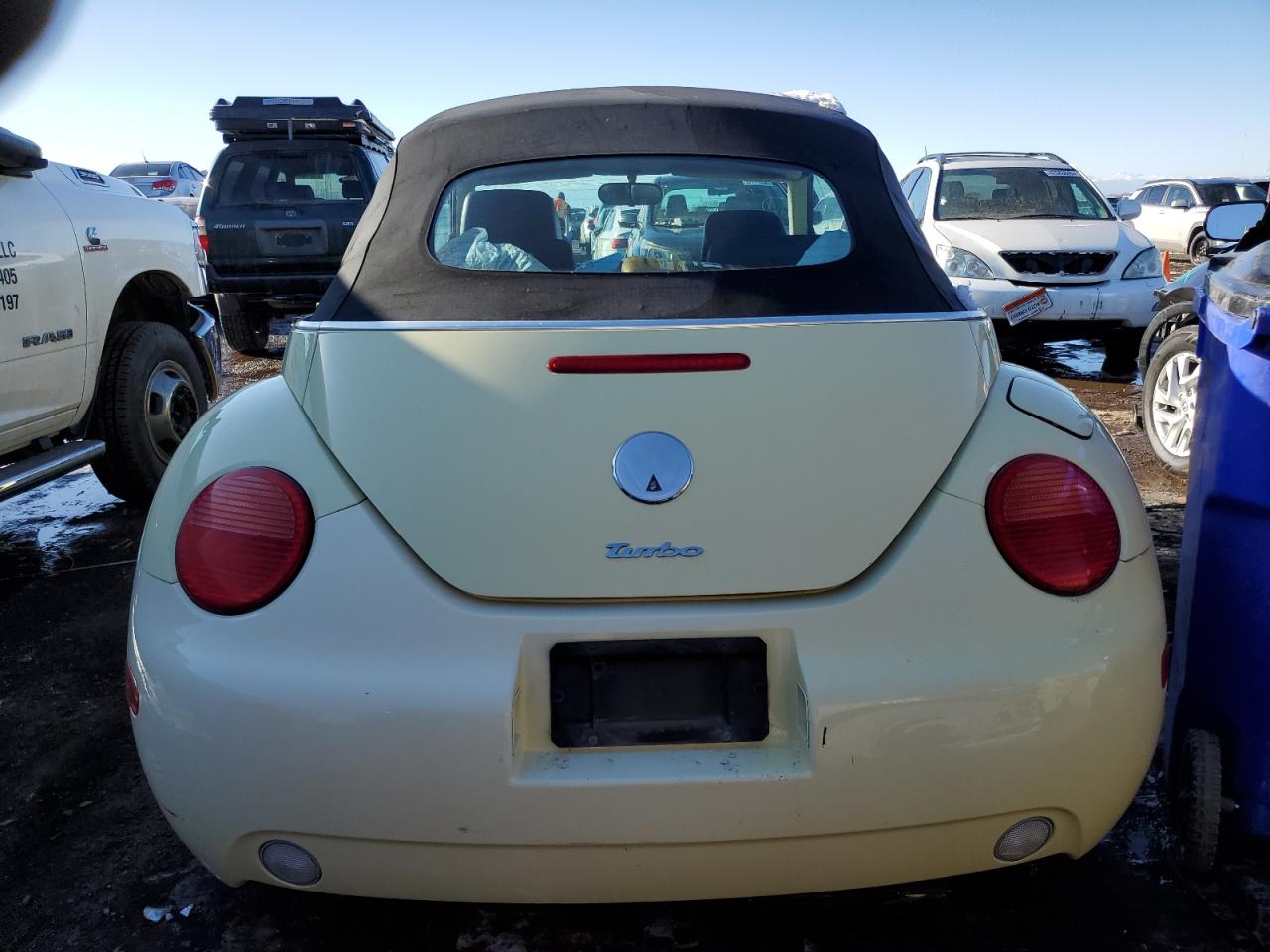 2004 Volkswagen Beetle VIN 3VWCD21YX4M301439 Copart auction photo, front end damage thumbnail 6