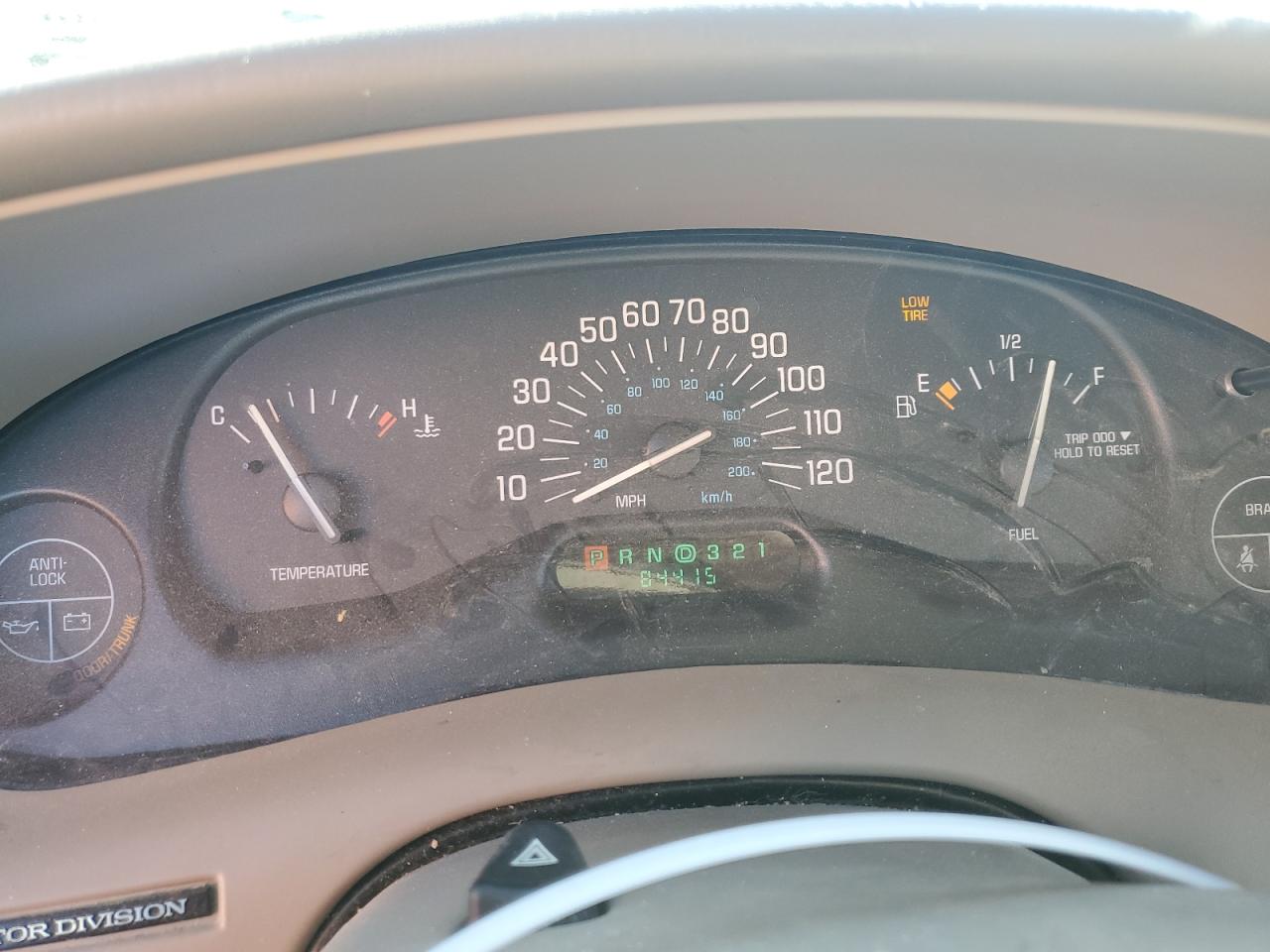 2001 Buick Century VIN 2G4WS52J411107724 Copart auction photo, front end / side damage thumbnail 9