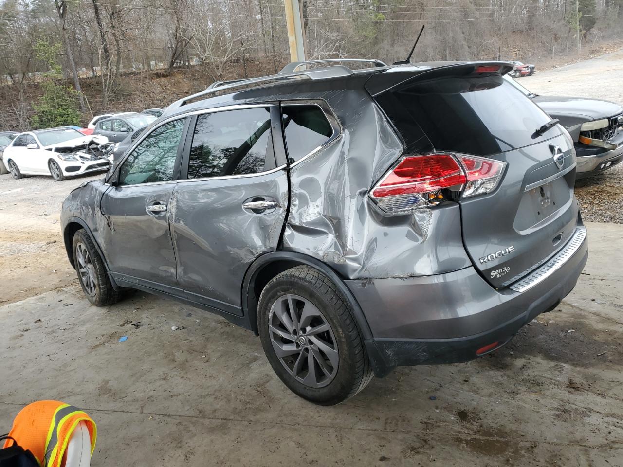 2016 Nissan Rogue VIN 5N1AT2MT3GC747060 Copart auction photo, side / rear end damage thumbnail 2