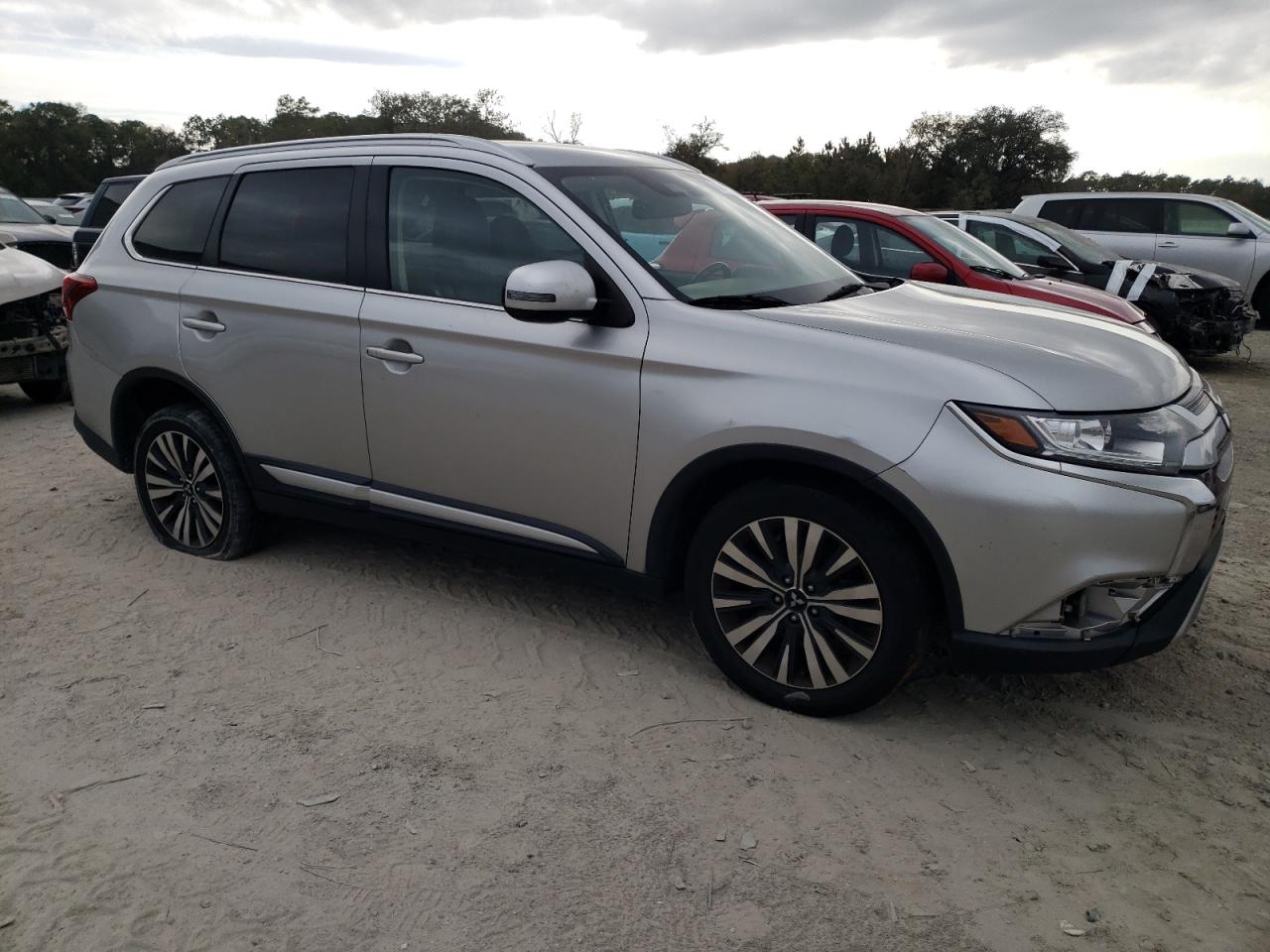 2020 Mitsubishi Outlander VIN JA4AD3A37LJ000489 Copart auction photo, minor dent/scratches damage thumbnail 4